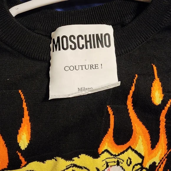 Rare!!!! NWOT! NEVER WORN, MOSCHINO, SPONGEBOB ON FIRE! ITS PRETTY COOL!!! - Picture 4 of 5